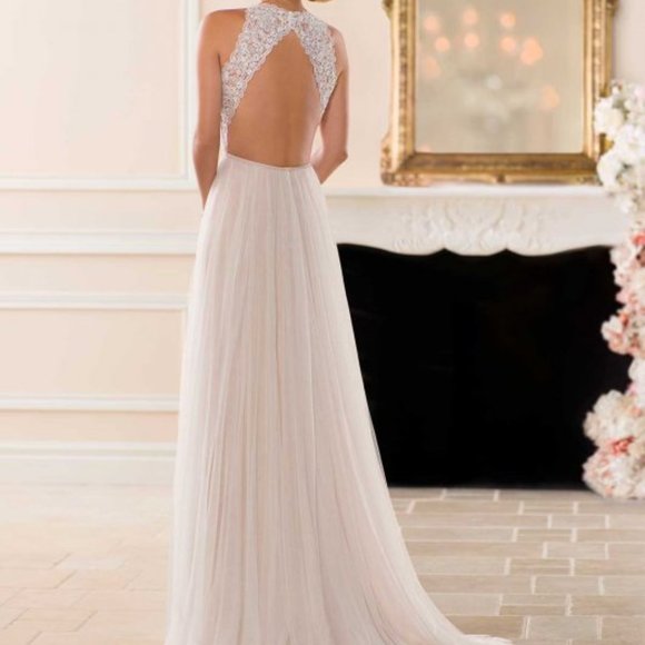 NEW Stella York for Essense of Australia Blush Lace Halter Wedding Dress Size 2 - Picture 5 of 11